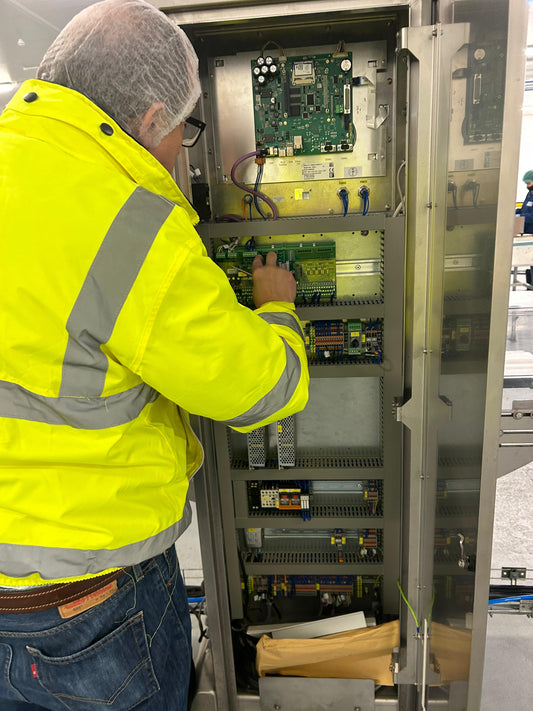 Cómo integrar una báscula con tu PLC o ERP (Modbus y gateways Moxa)