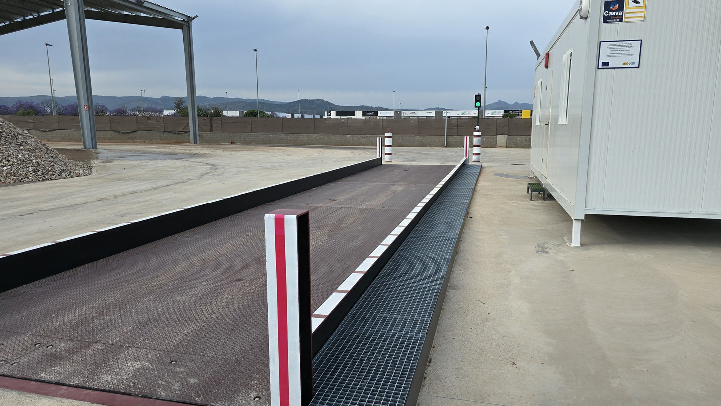Báscula Puente Metálica para Camiones SBP/M-31 (altura 31 cm, hasta 80 t)